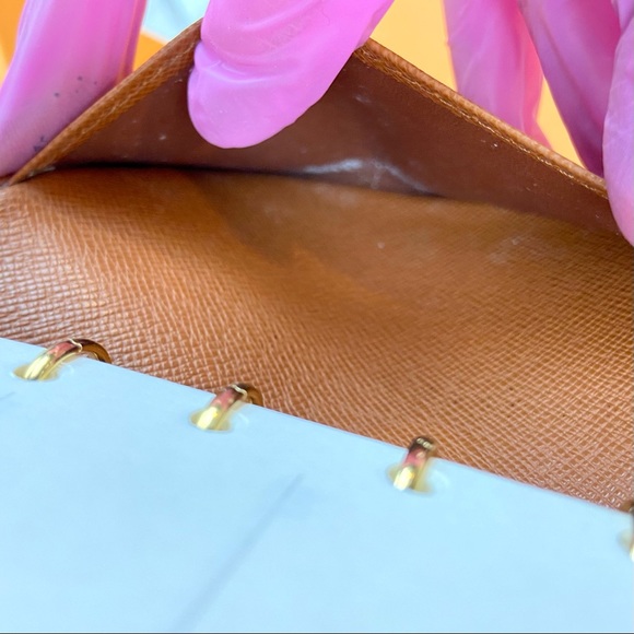 Louis Vuitton PM Size Planner Agenda with paper clips - Picture 11 of 14